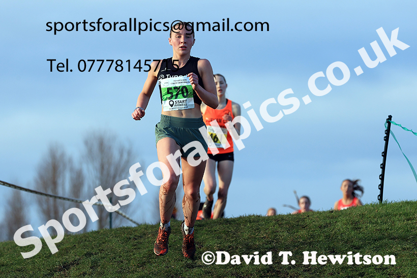 Womens under-17s and under-20s 2024 NECAA Cross Country Champs., Temple Park, South Shields. Photo: David T. Hewitson/Sports for All Pics